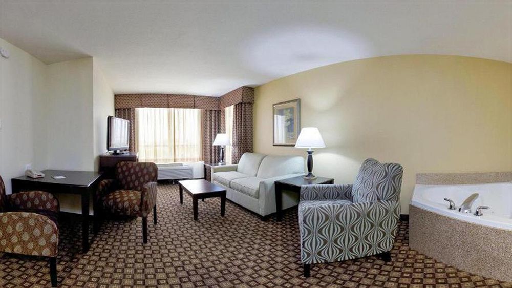 Holiday Inn Quincy By Ihg Buitenkant foto