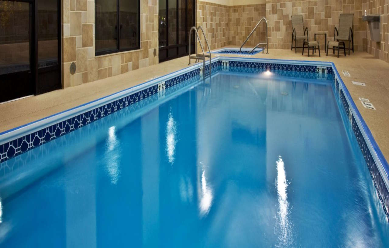 Holiday Inn Quincy By Ihg Buitenkant foto